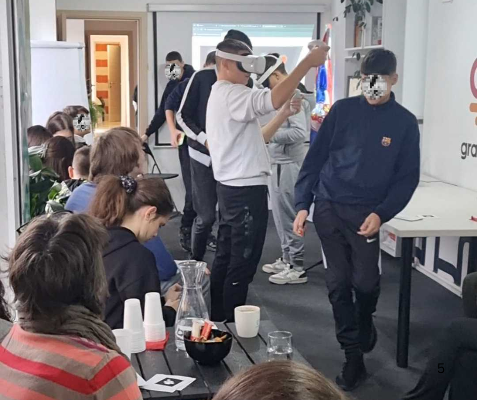 Otvorili smo vrata Job Info Centra – i ispunili ga do poslednje stolice